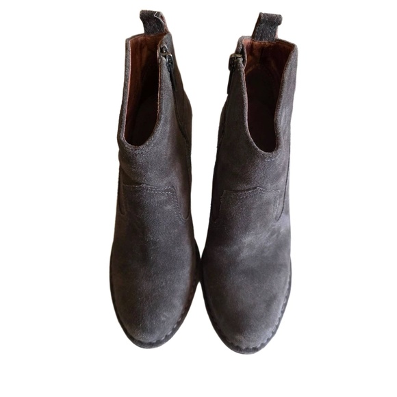 FRYE Madeline Short Boot Womens 7.5 Gray Stacked Block Heel Suede Upper Rustic - Picture 11 of 12